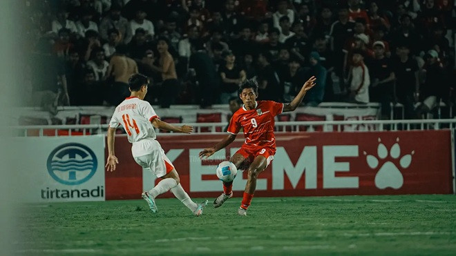 U19 Indonesia ăn mừng chiến thắng kịch tính trước U19 Việt Nam