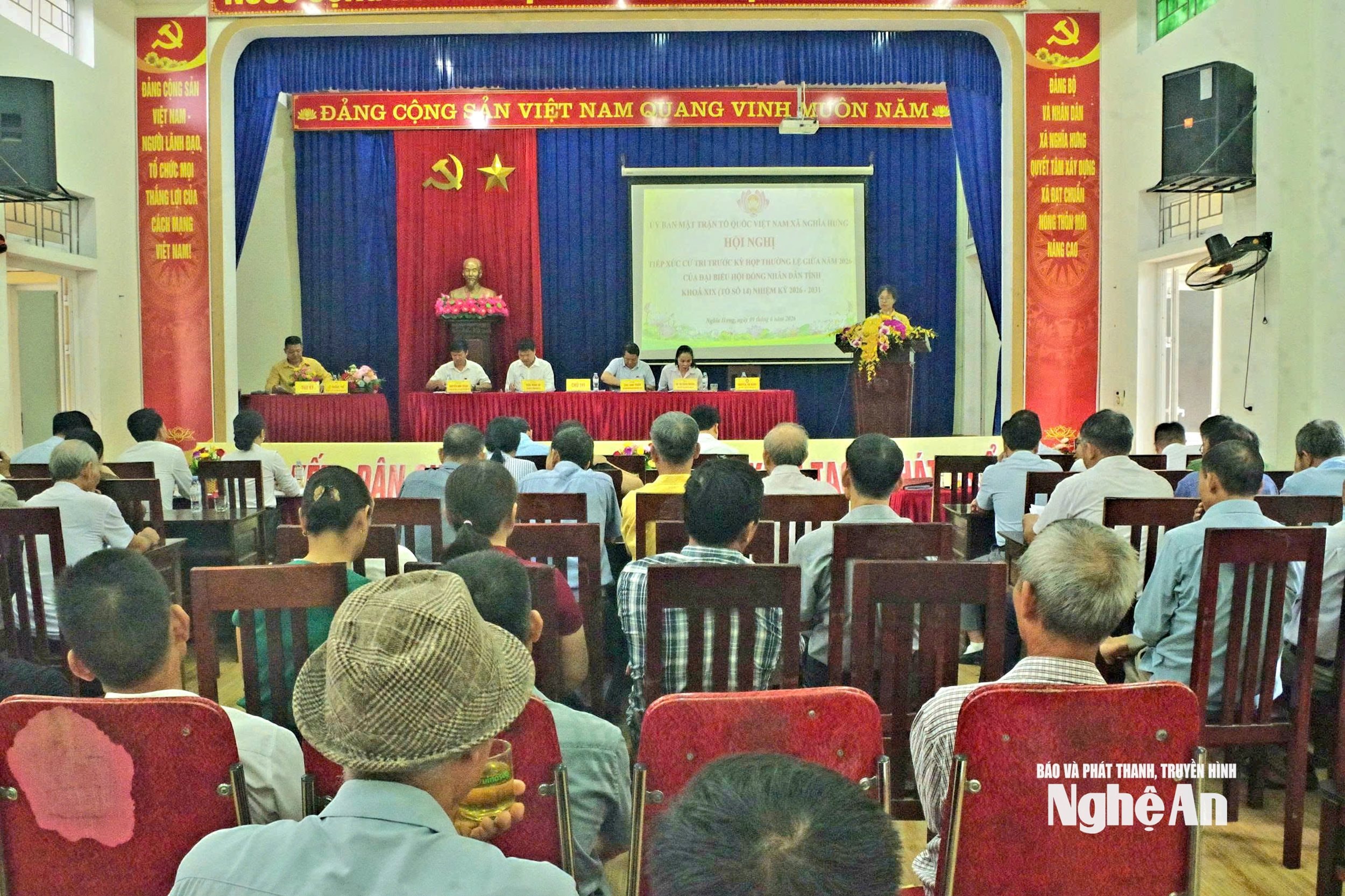 bna_toan-canh-hoi-nghi-tiep-xuc-cu-tri-dai-bieu-hdnd-tinh-tai-xa-nghia-hung.jpg