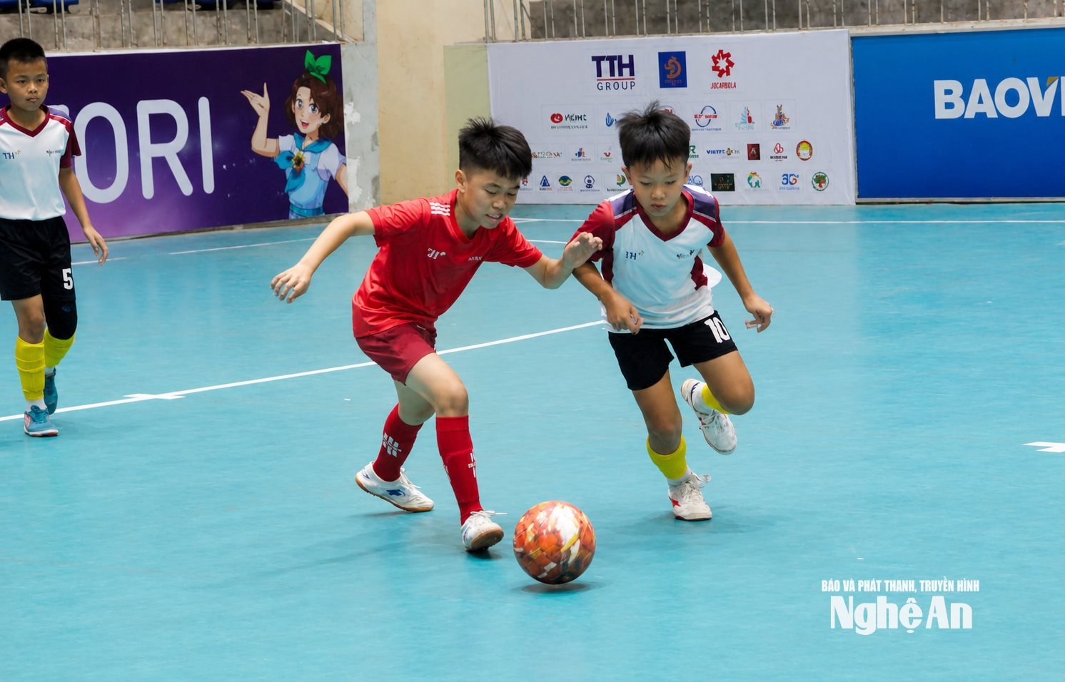 trận 2 5
