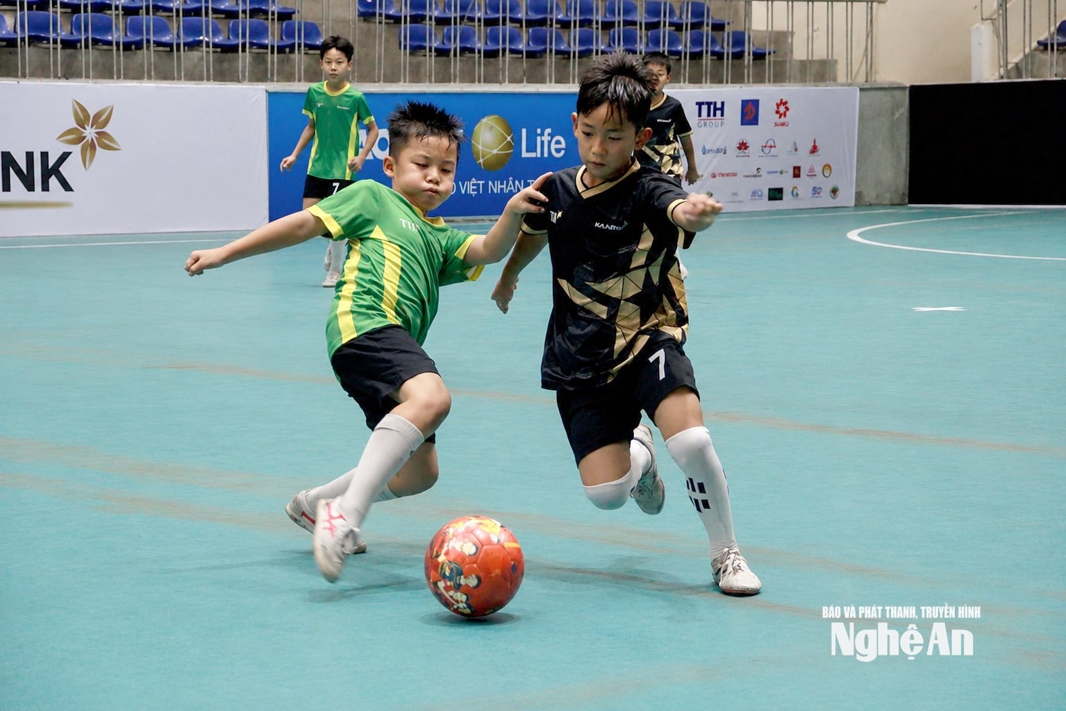 tranh chấp 2