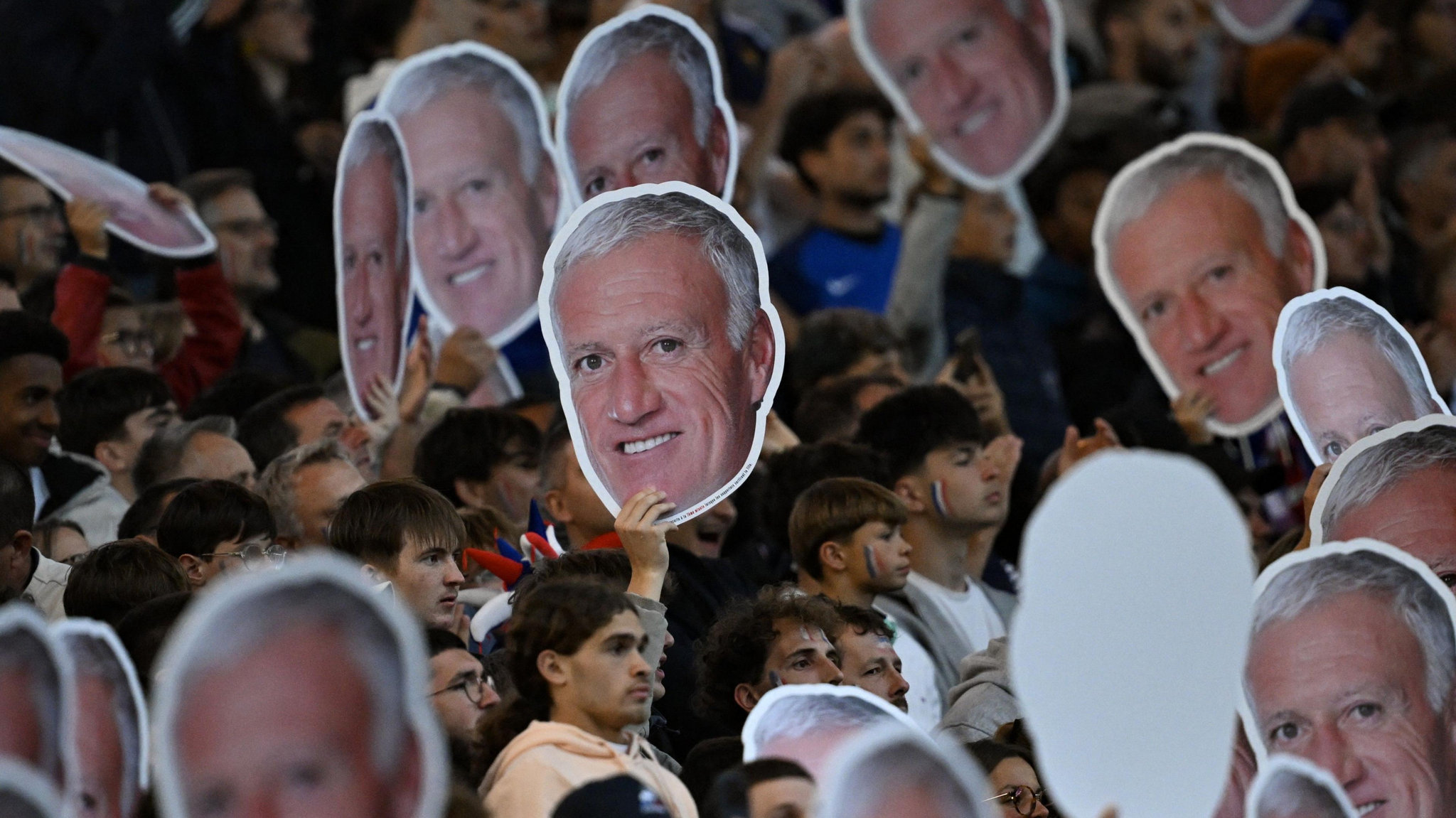 Didier Deschamps sẽ mãi là một trong những huấn luyện viên vĩ đại nhất lịch sử bóng đá Pháp.