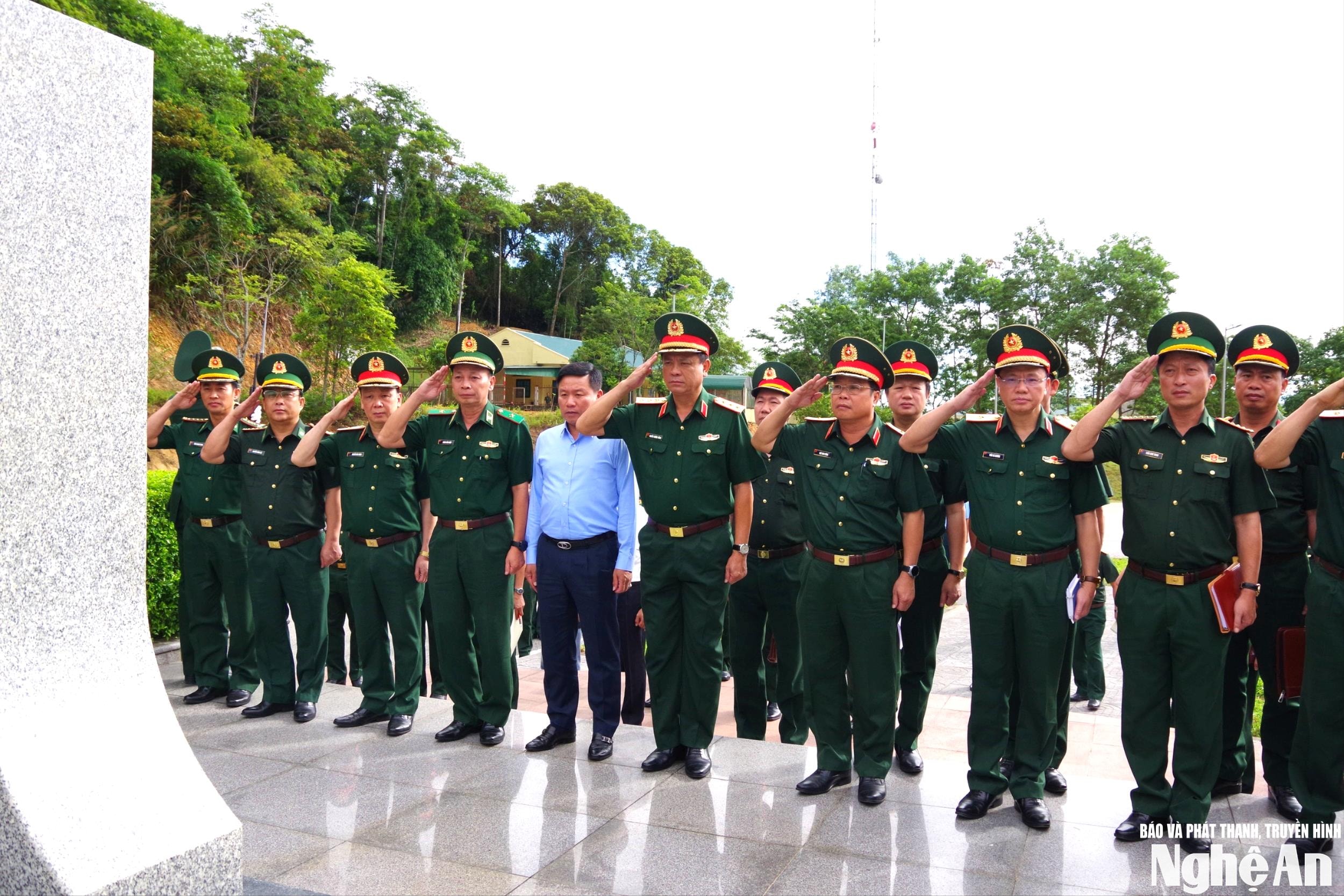 anh-3-1-(1).jpg