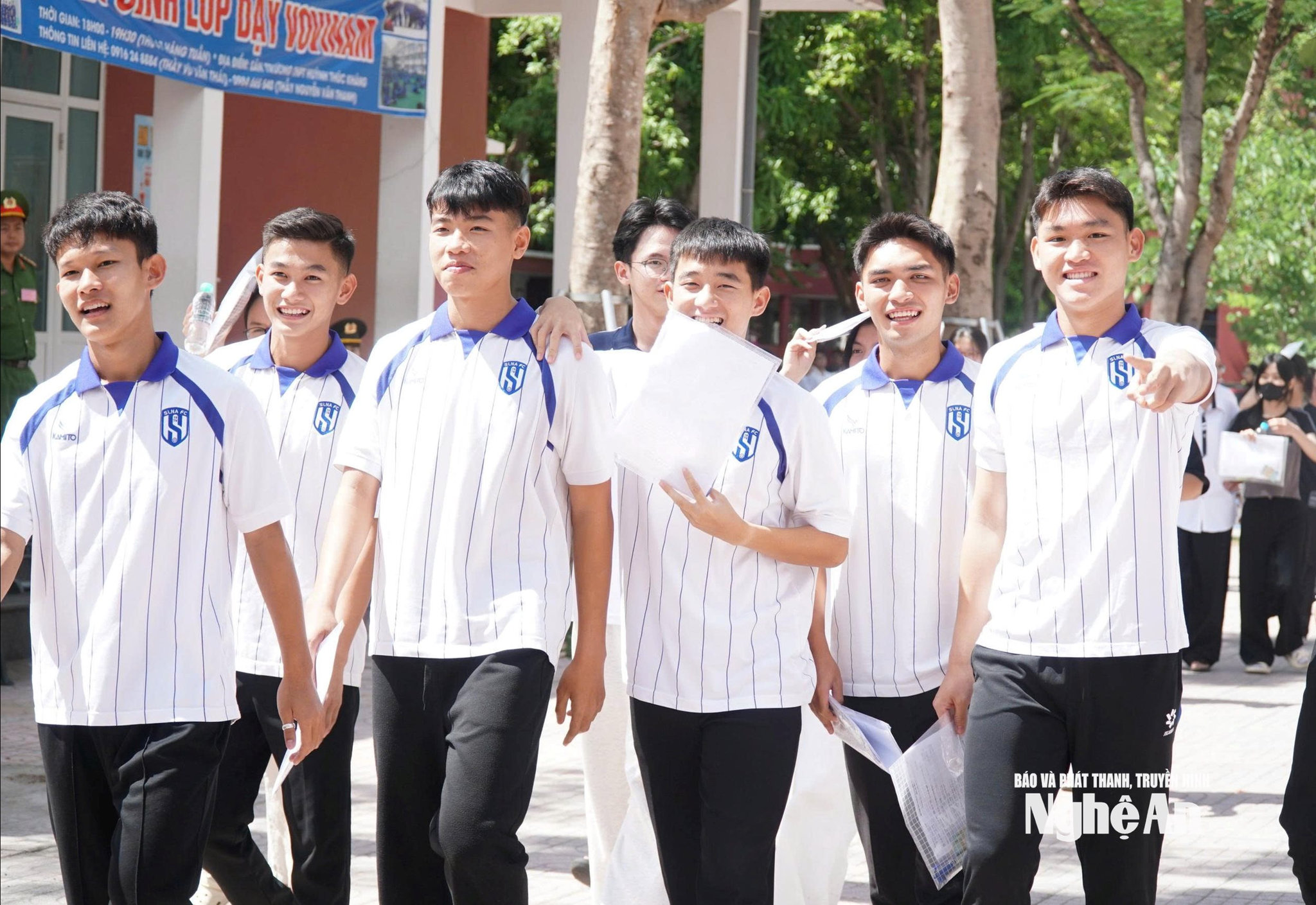 Nhóm học sinh đến từ Trung tâm GDNN - GDTX