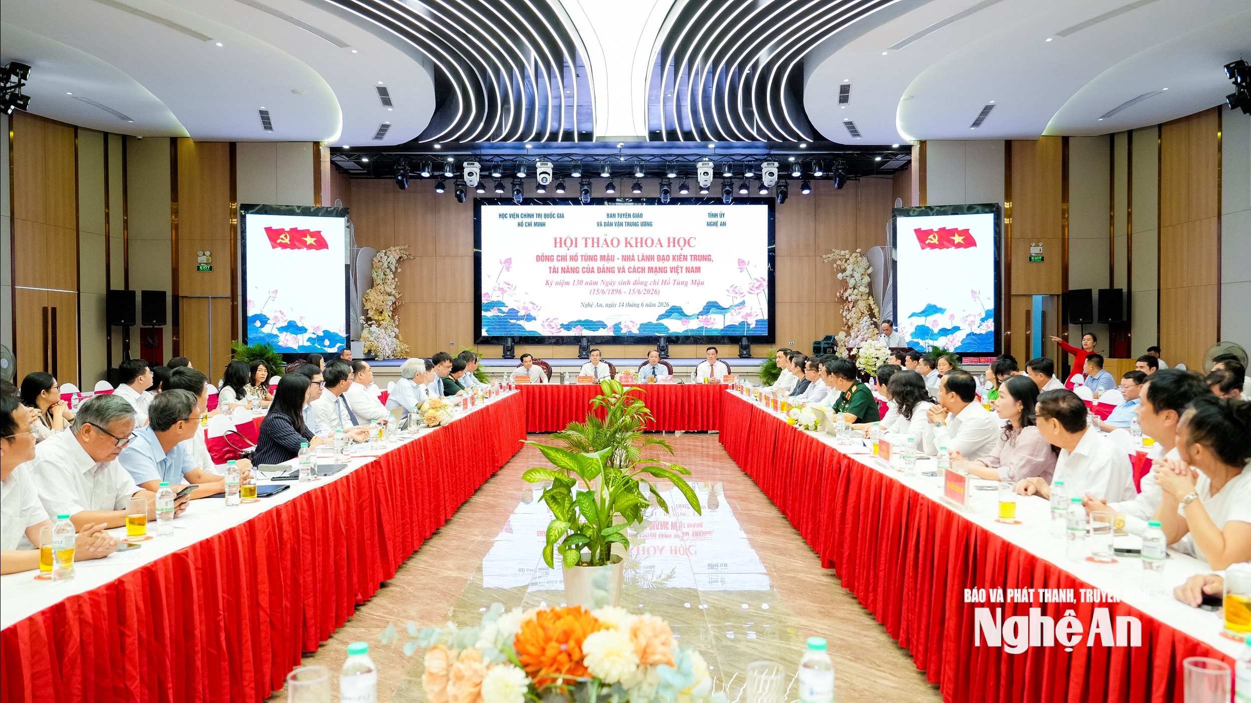 Toàn cảnh hội thảo. Ảnh: Phạm Bằng