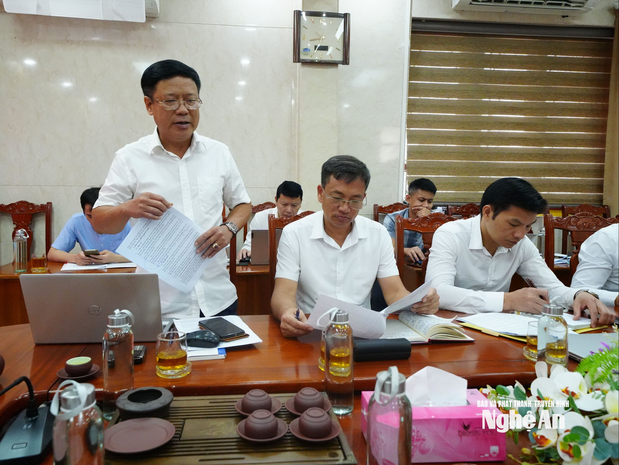 Ông Trần Quang Hòa – Phó Bí thư Đảng ủy Các cơ quan Đảng tỉnh phát biểu tại hội nghị