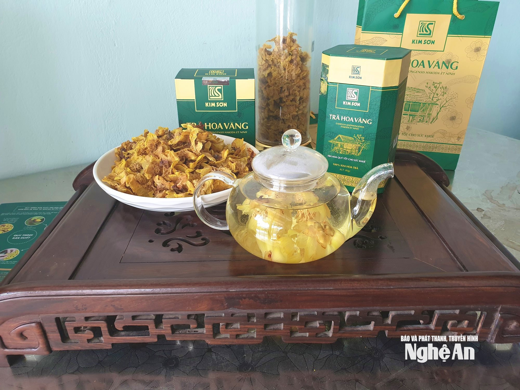 Chè hoa vàng ở xã Quế Phong- một sản phẩm OCOP của Nghệ An đã sử dụng bao bì thân thiện với môi trường. Ảnh: Xuân Hoàng