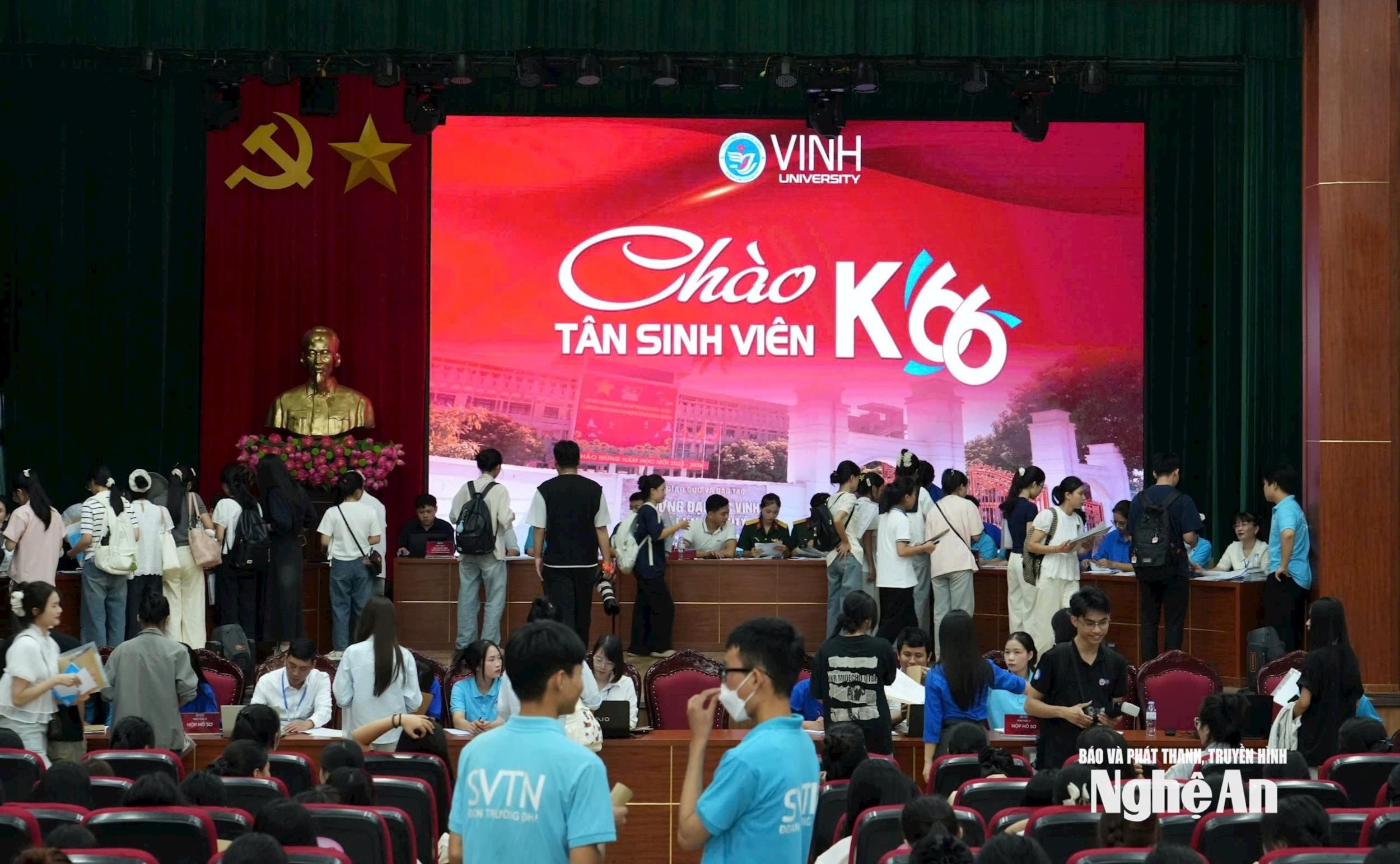 bna_sinh-vien-nganh-su-pham-nhap-hoc-vao-truong-dai-hoc-vinh.-anh-my-ha.jpg