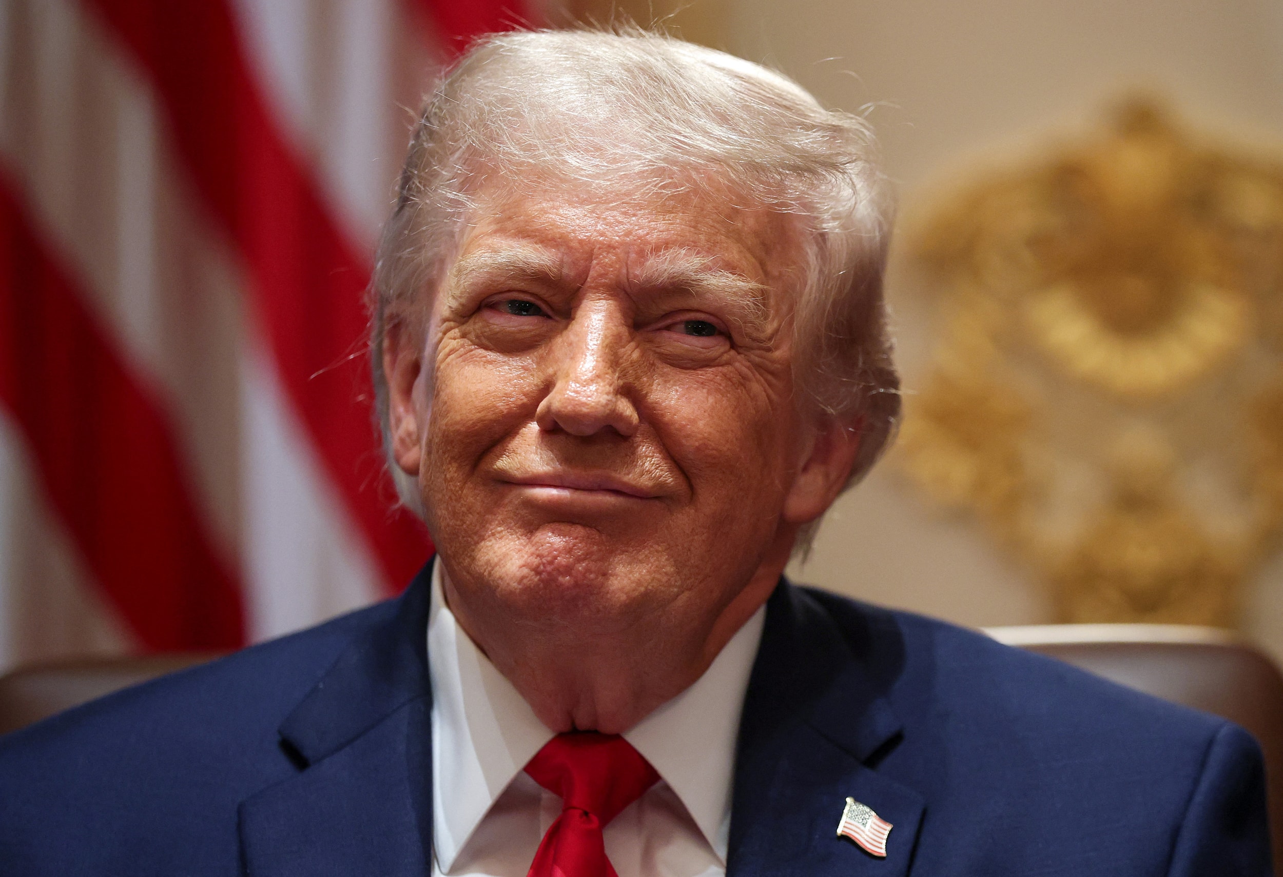 afp__20260527__2278476869__v3__highres__presidenttrumpmeetswithhiscabinetatthewhiteh.jpg