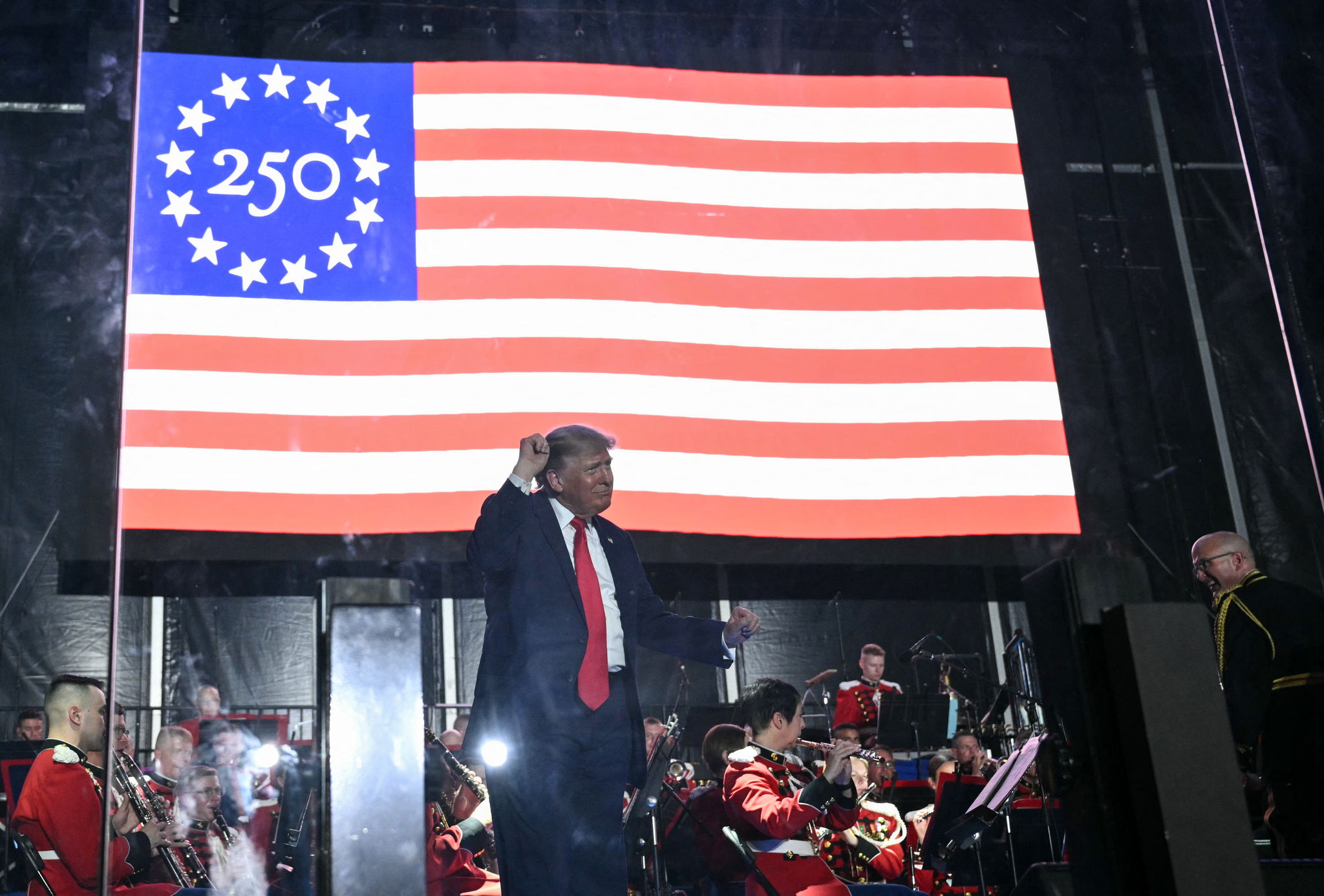 Tổng thống Mỹ Donald Trump tại lễ khai mạc 