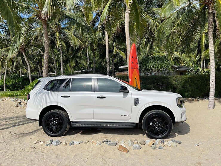 Mẫu SUV 7 chỗ của Ford duy trì sức hút lớn nhờ sự đa dạng phiên bản