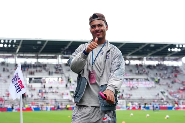 Morgan Rogers đang là mục tiêu chuyển nhượng hàng đầu của Arsenal với mức giá 100 triệu bảng