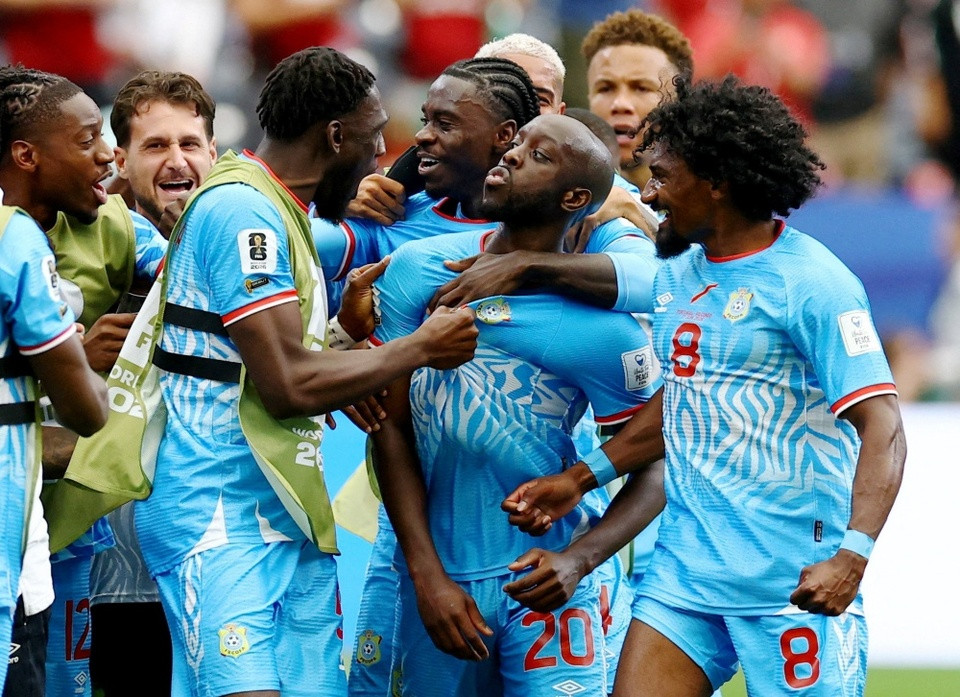 Các cầu thủ CHDC Congo trong buổi tập chuẩn bị cho trận đấu quyết định tại World Cup 2026