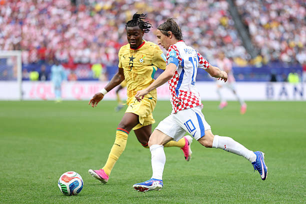 Modric nhận được sự tôn trọng lớn từ đối thủ sau màn trình diễn đẳng cấp.