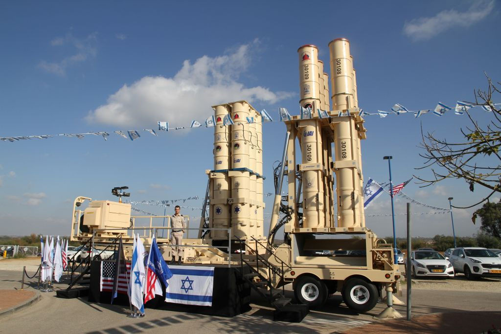 Hệ thống đánh chặn tầng cao Arrow-3