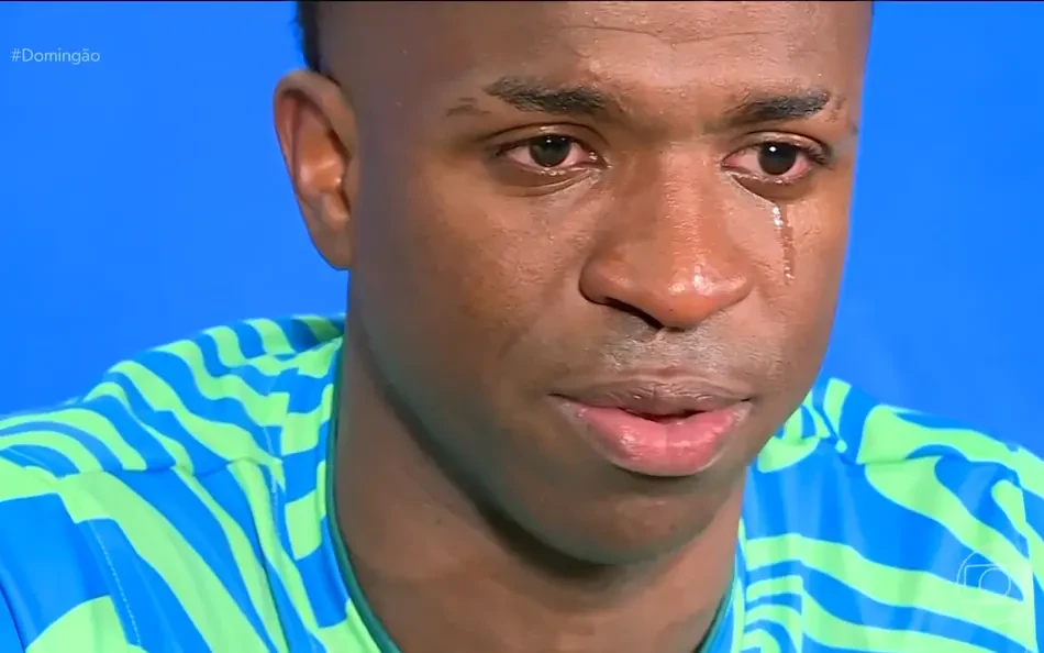 Khoảnh khắc xúc động của Vinicius Junior khi nhắc về gia đình trước thềm vòng 1/16 World Cup 2026