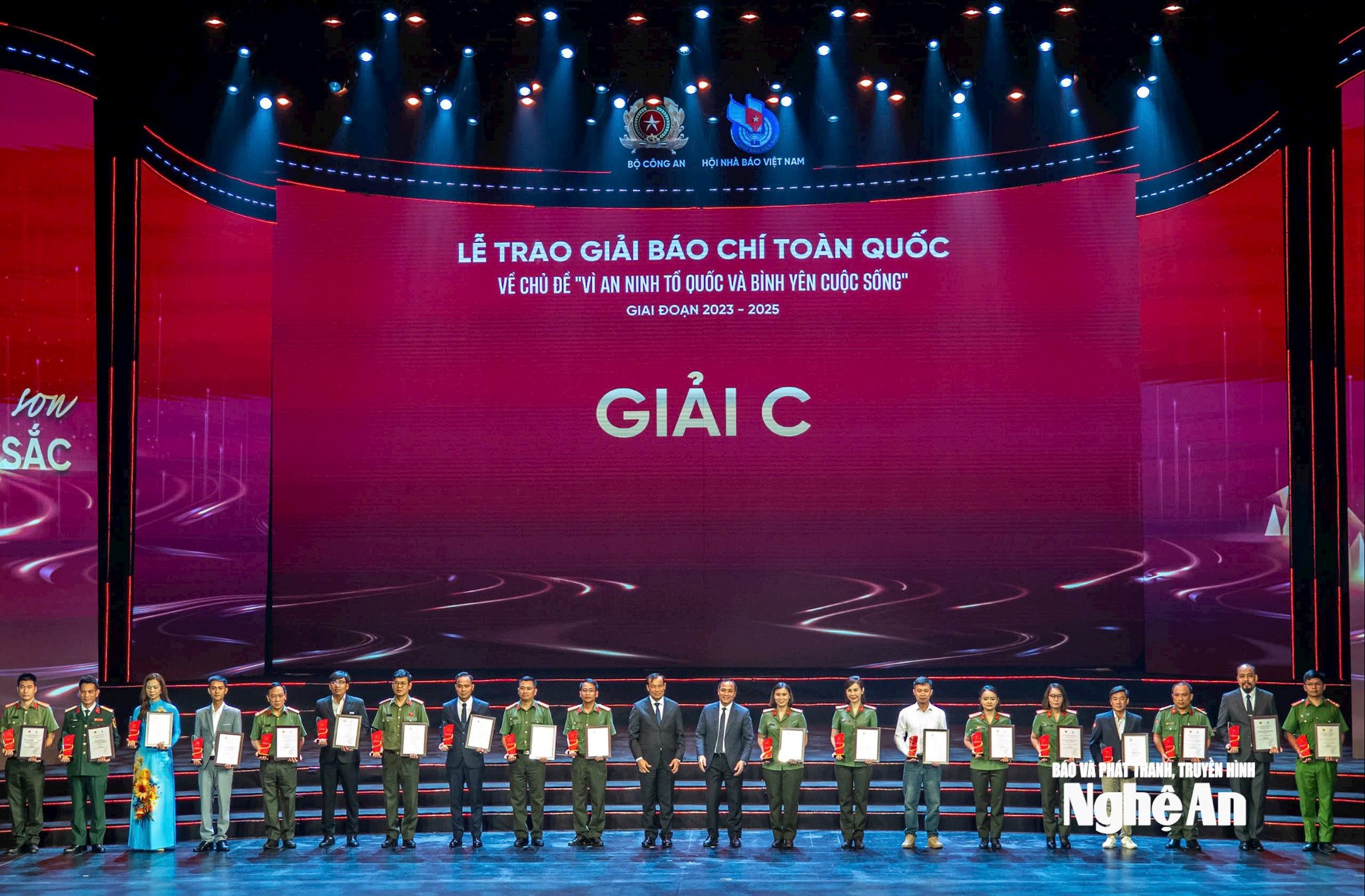 Báo và Phát thanh, truyền hình Nghệ An đoạt 1 giải C và 1 giải Khuyến khích tại Giải Báo chí toàn quốc