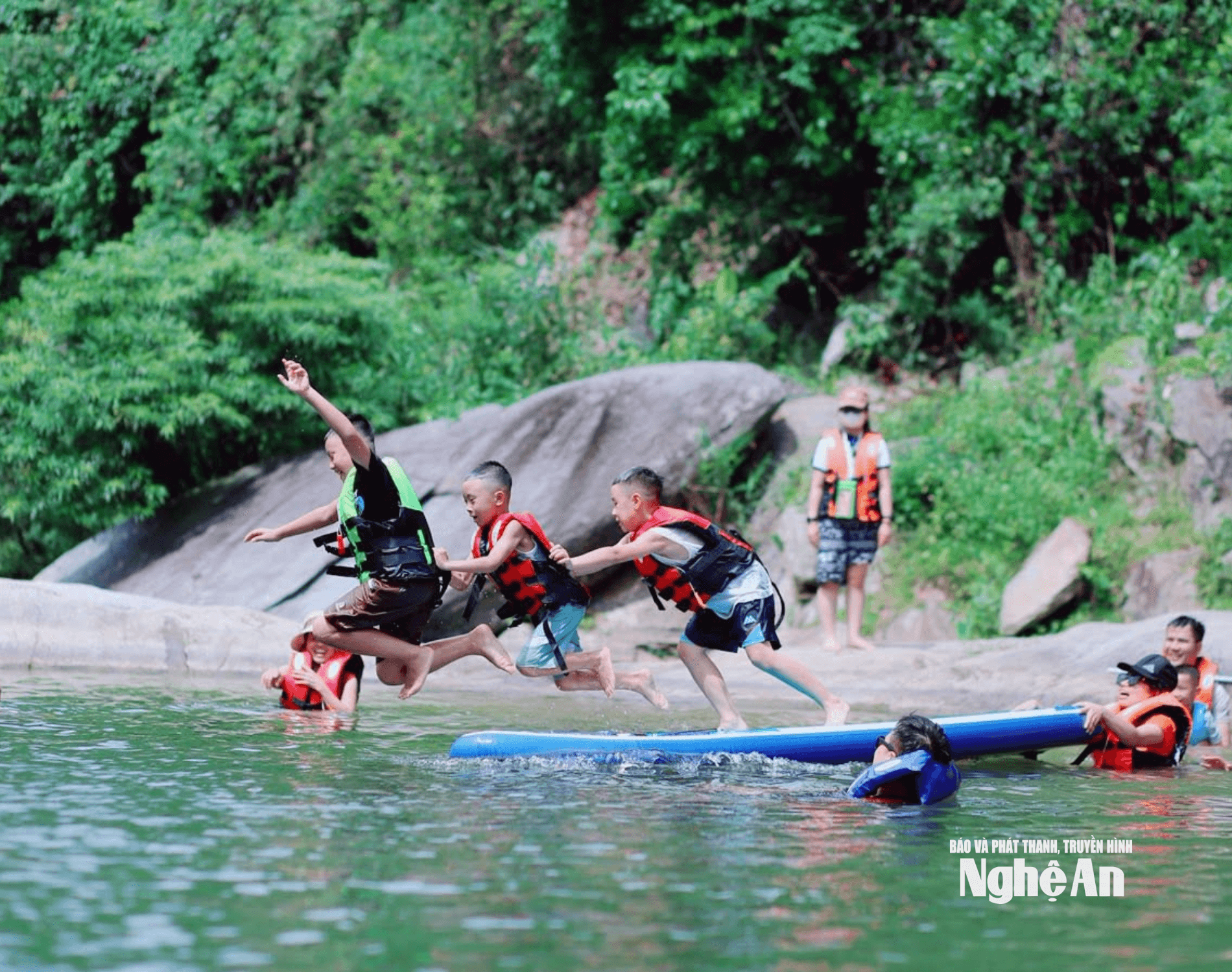 chèo SUP sông Giăng1