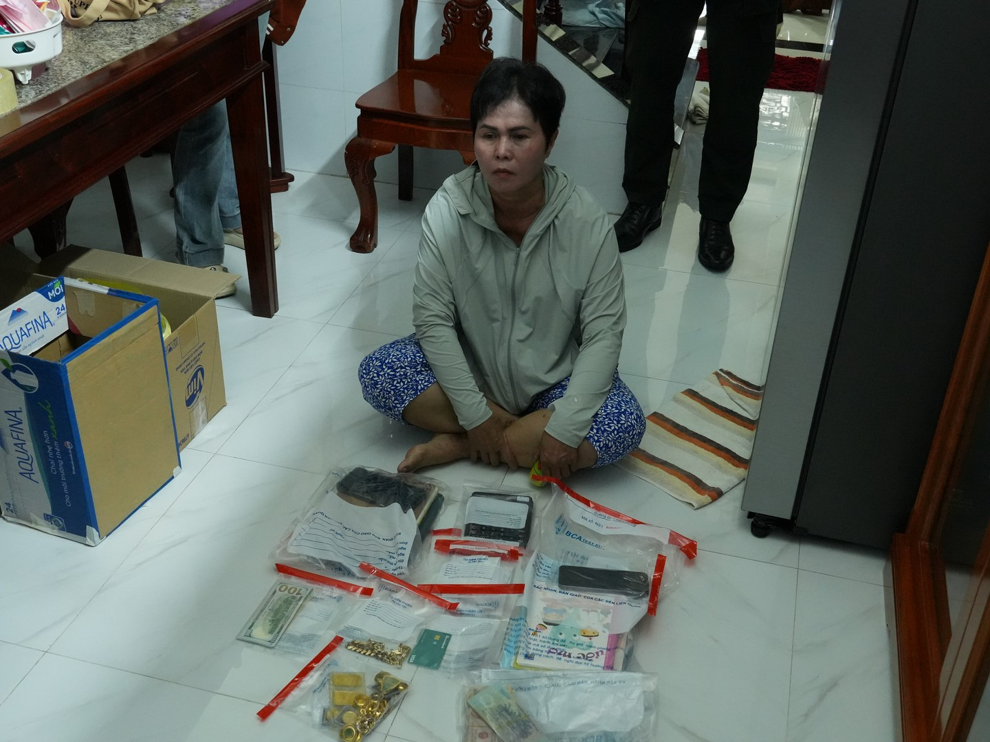 Cơ quan chức năng phân loại điện thoại và thiết bị điện tử dùng để tổ chức đánh bạc