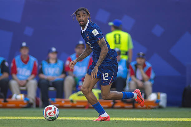 Bradley Barcola (6.3): Tiền vệ của PSG thi đấu khá im hơi lặng tiếng và sớm bị thay ra.