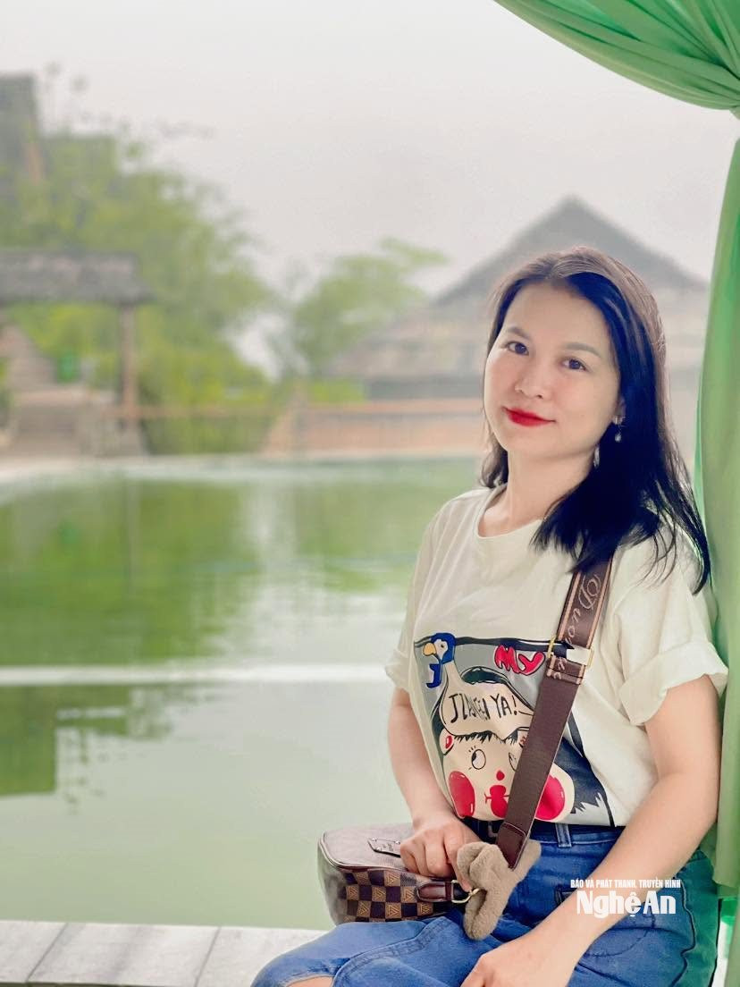 Ngân Thị Trang - tân Bí thư Chi bộ bản Noóng Mò. Ảnh NVCC