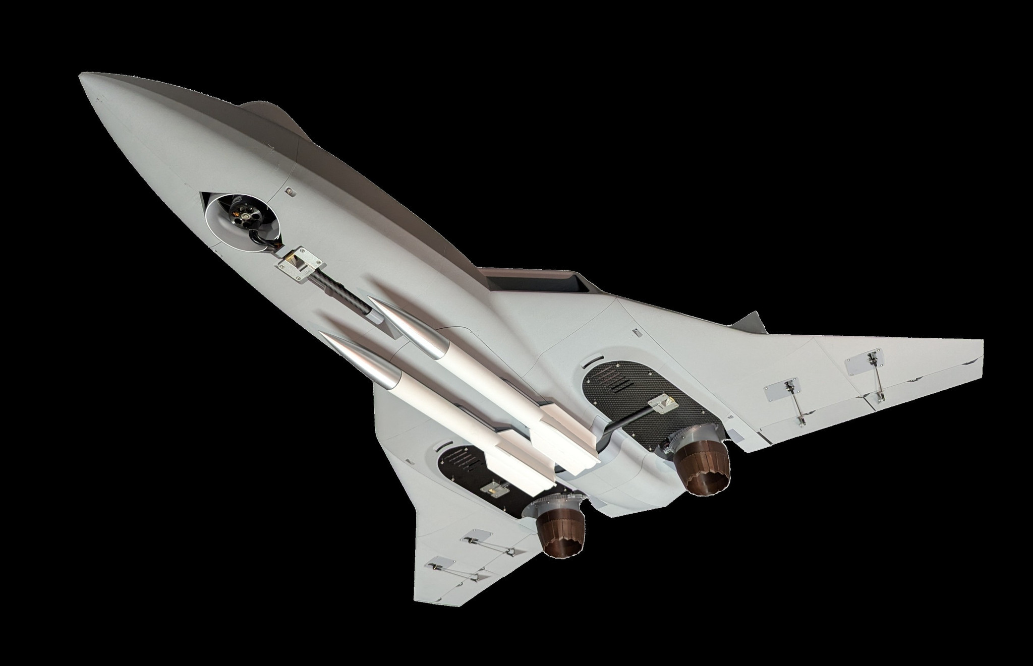 Cấu tạo mặt dưới của UAV CobraJet với hệ thống vòi phun lực đẩy