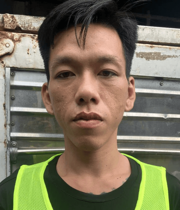 Tang vật và các đối tượng liên quan trong vụ án đánh bạc quy mô lớn.