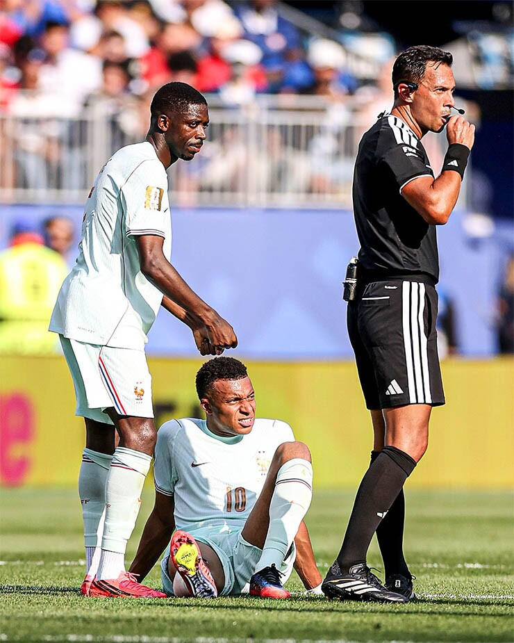 Kylian Mbappe dính chấn thương trong trận gặp Morocco tại World Cup 2026
