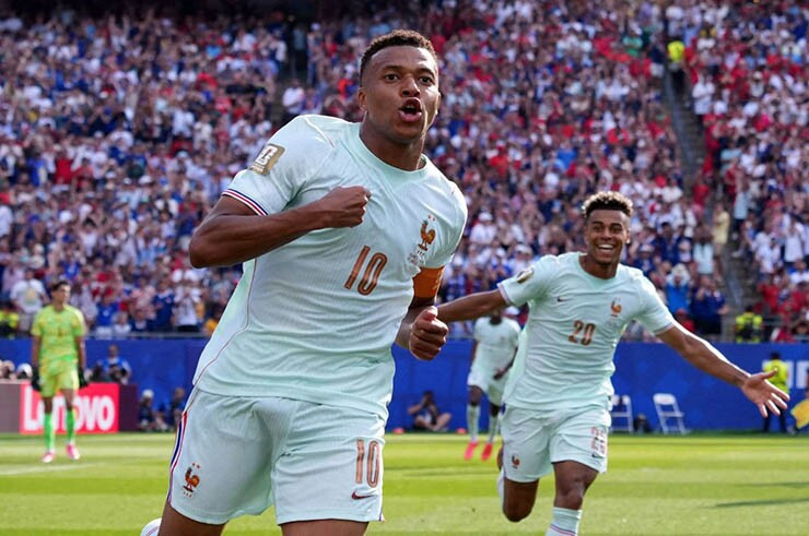 Mbappe tỏa sáng, giúp Pháp hạ Morocco