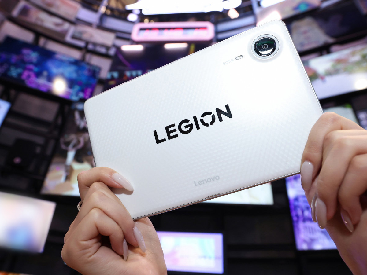Tablet chơi game Lenovo Legion Y700 Infinite phiên bản màu trắng