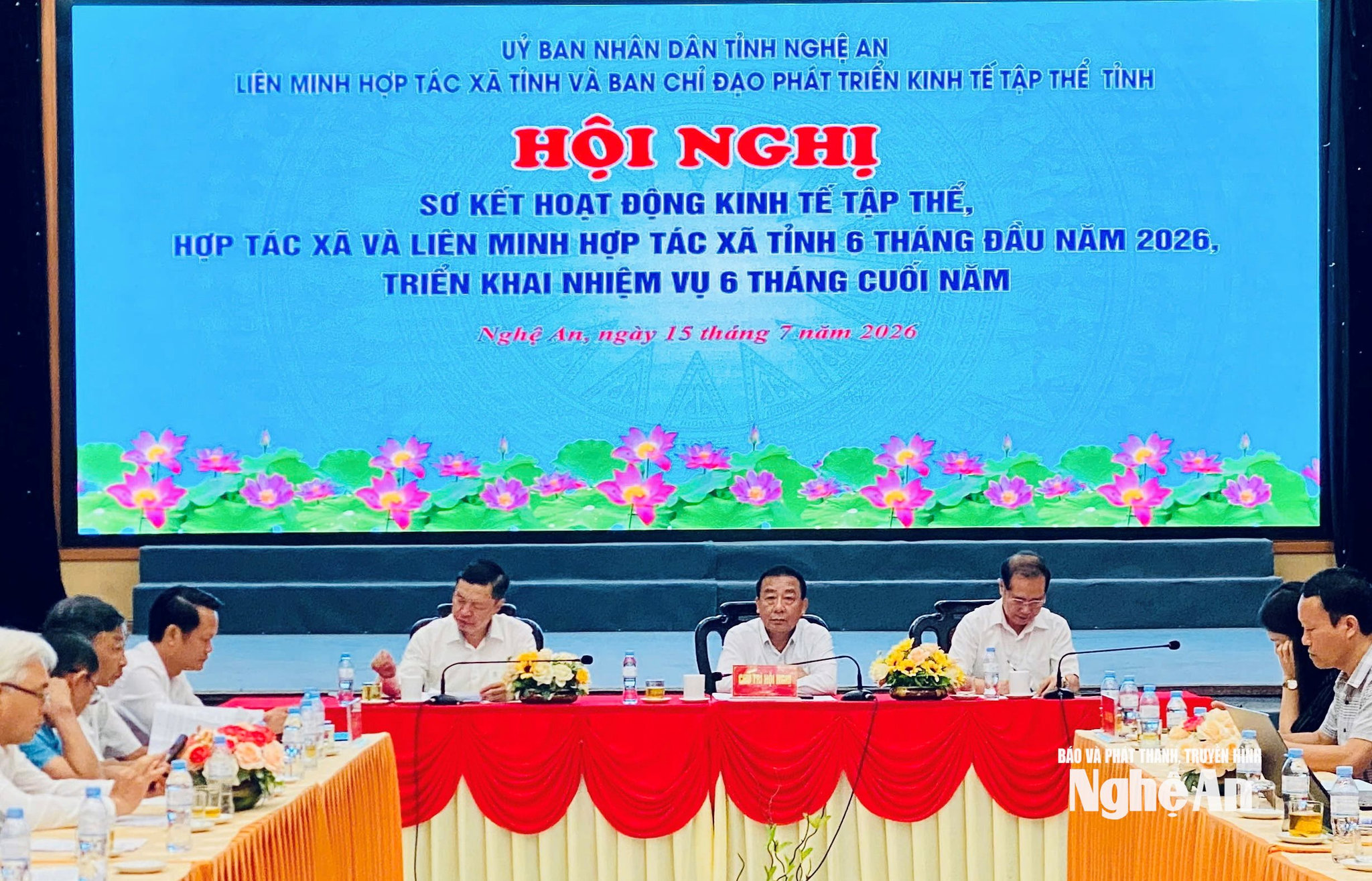 Đồng chí Nguyễn Văn Đệ, UVBTV Tỉnh ủy, Phó Chủ tịch UBND tỉnh, Trưởng BCĐ phát triển KTTT chủ trì Hội nghị. Ảnh: Thành Trung