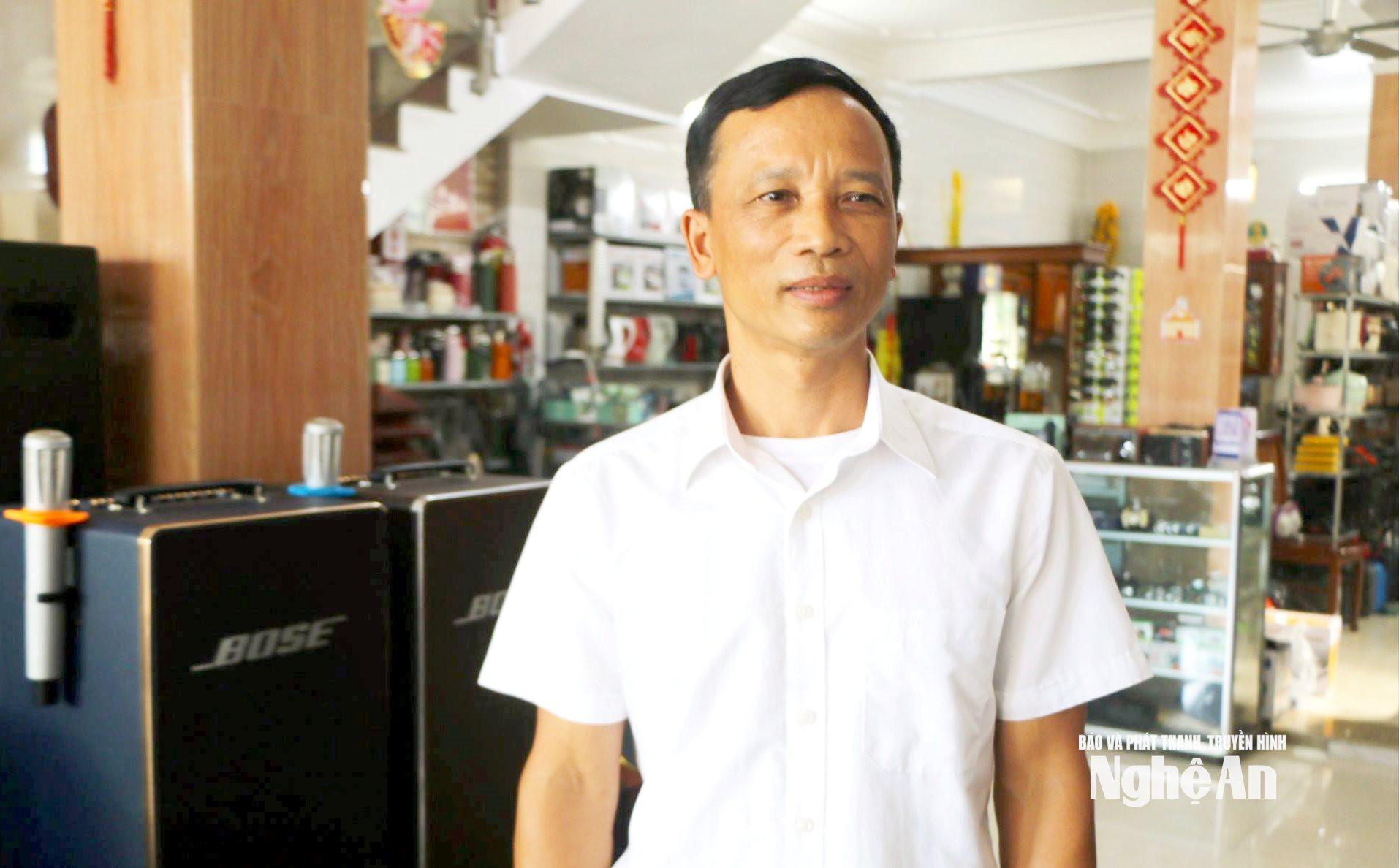 Bí thư chi bộ khối Nghi Thuỷ 1 Cao Văn Dương. Ảnh KL