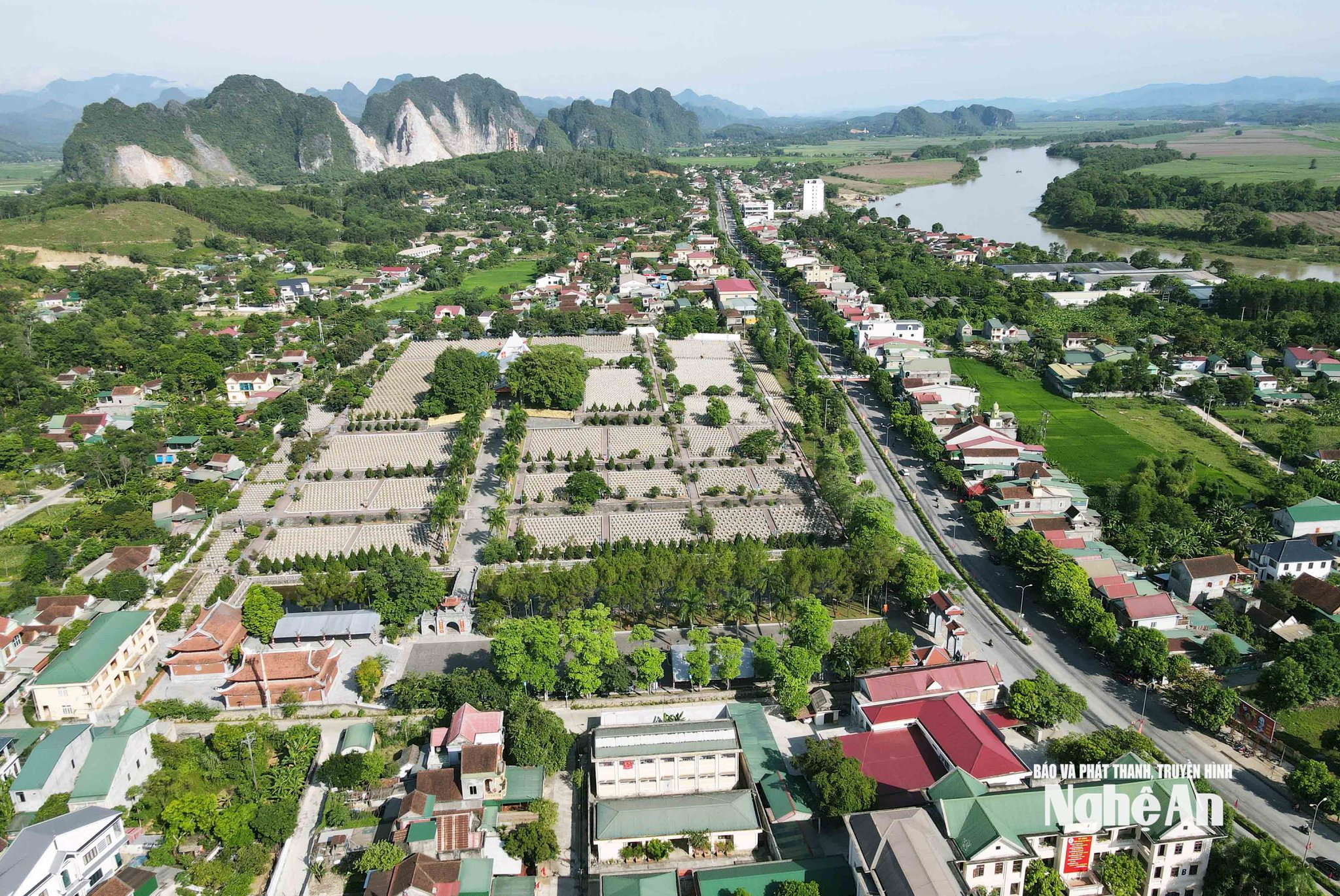 nghĩa trang Việt Lào3