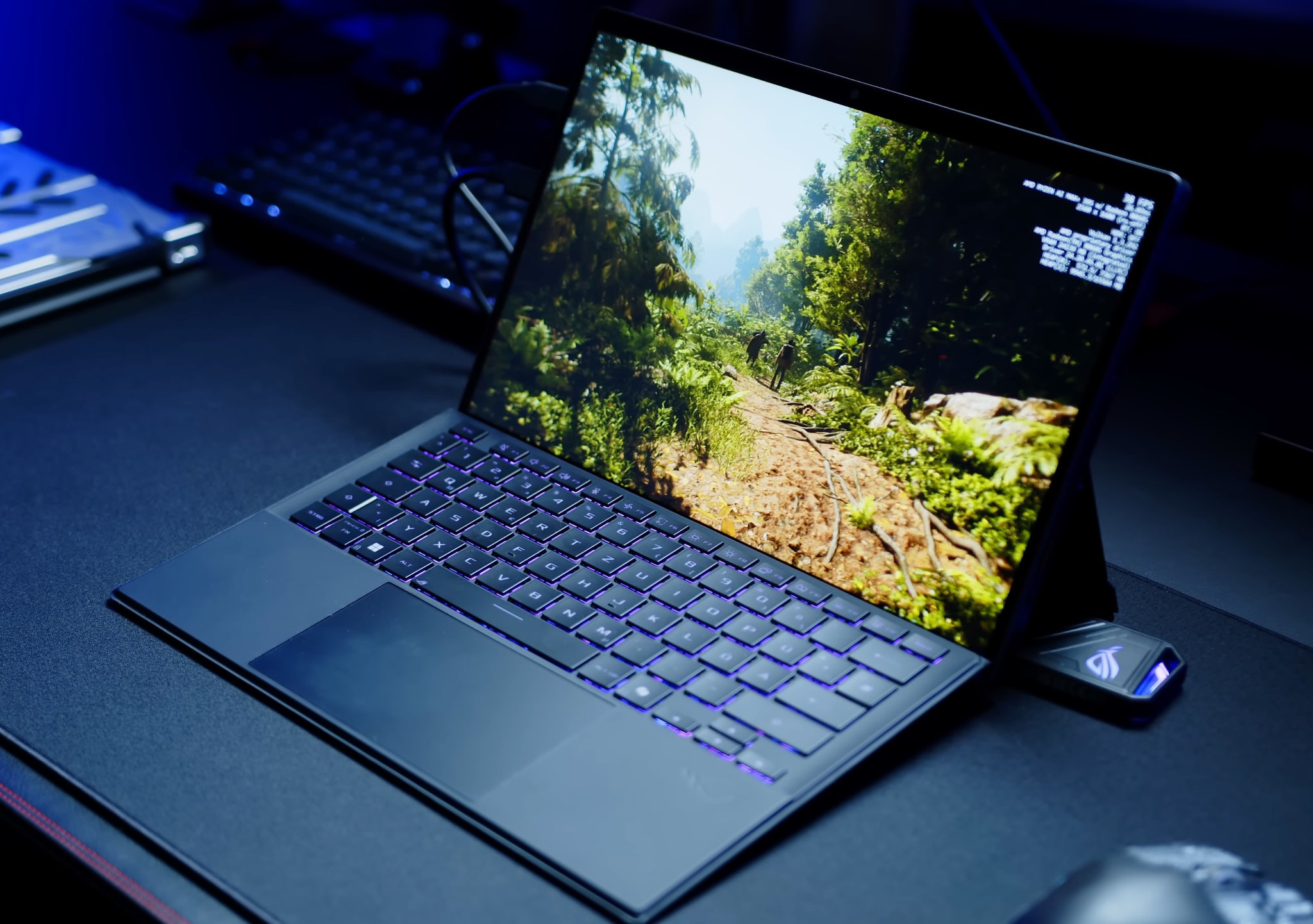 Asus ROG Flow Z13 với thiết kế mỏng nhẹ và linh hoạt