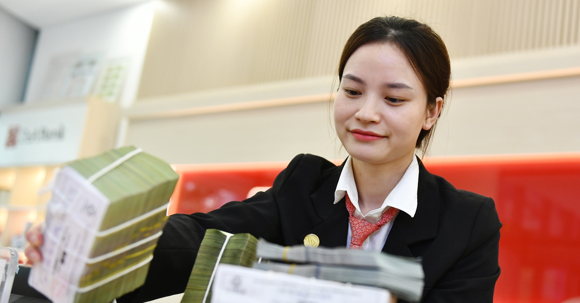 Lãi suất ngân hàng ngày 16/7/2026 ghi nhận mức cao ở kỳ hạn 6 tháng