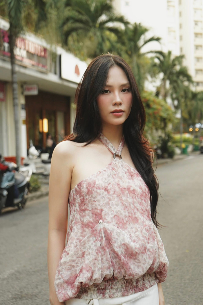 Mai Phương sẽ tự điều hành các hoạt động nghệ thuật và thương mại với đội ngũ nhân sự riêng.