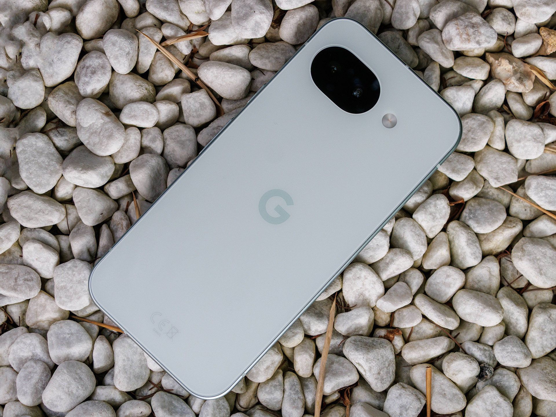 Pixel 10a màu trắng