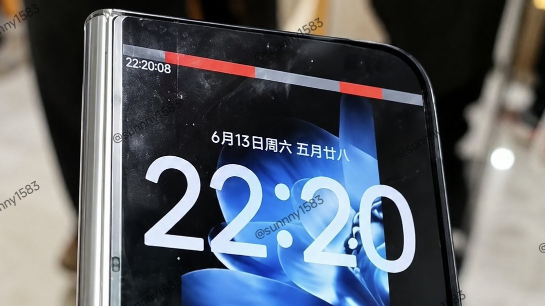 Hình ảnh thực tế của Xiaomi Mix Fold 5 chạy HyperOS 4