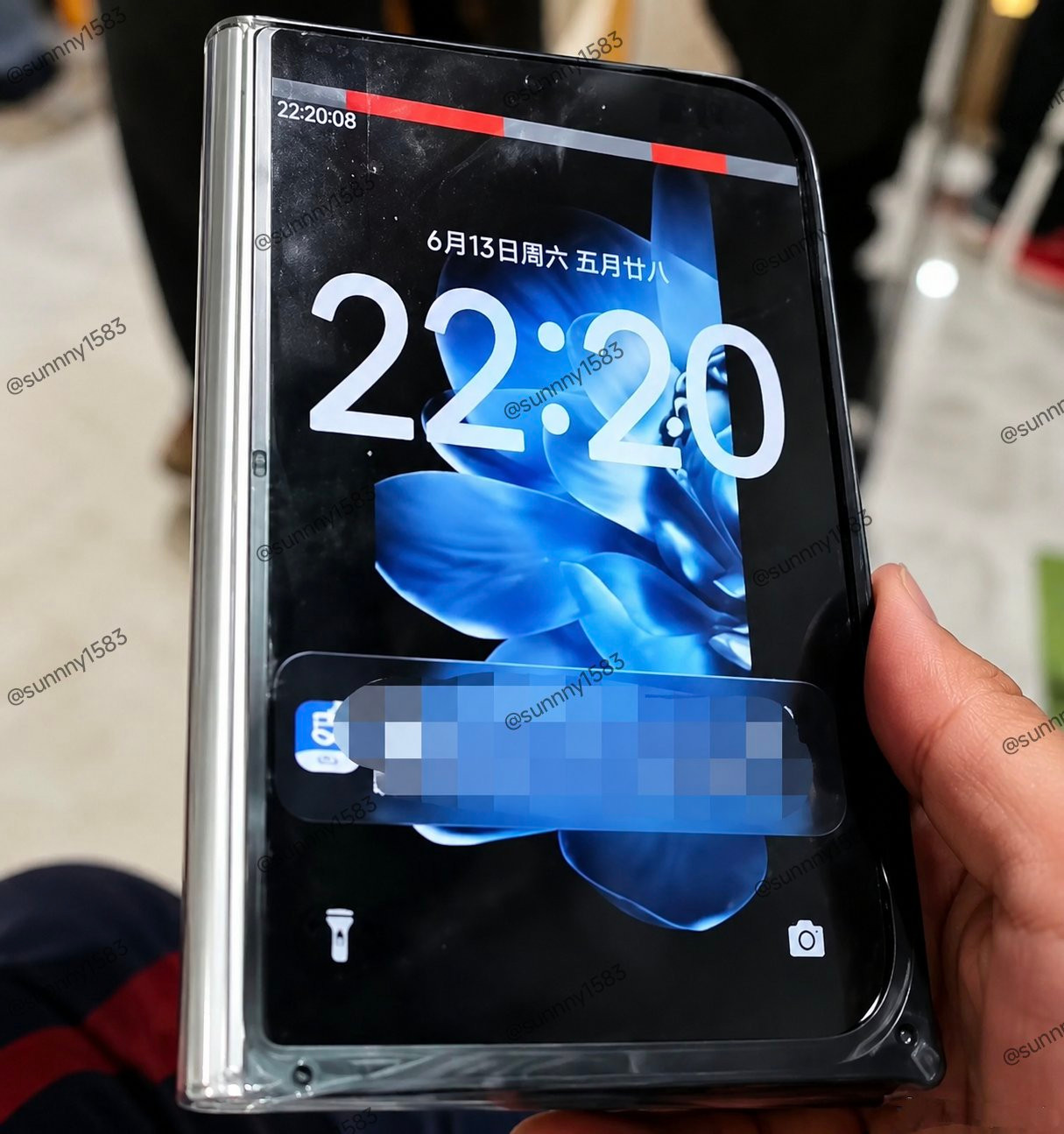 Thiết kế mặt sau của Xiaomi Mix Fold 5