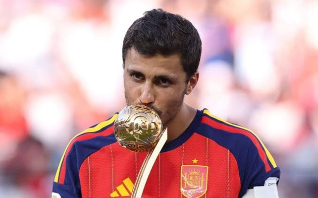 Rodri to win the 2026 World Cup Golden Ball: The great return of the  Spanish brain.