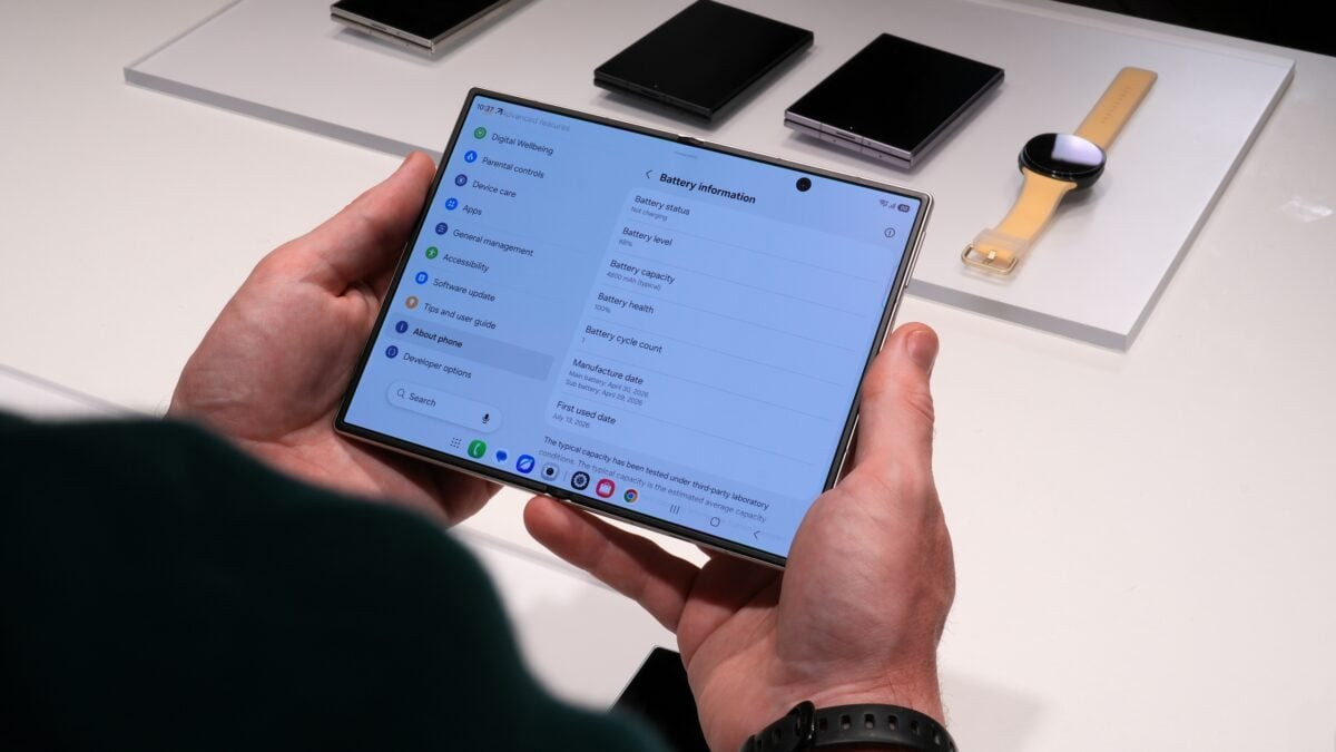 Thông tin rò rỉ về viên pin silicon carbon thế hệ mới đầy hứa hẹn trên Galaxy Z Fold8