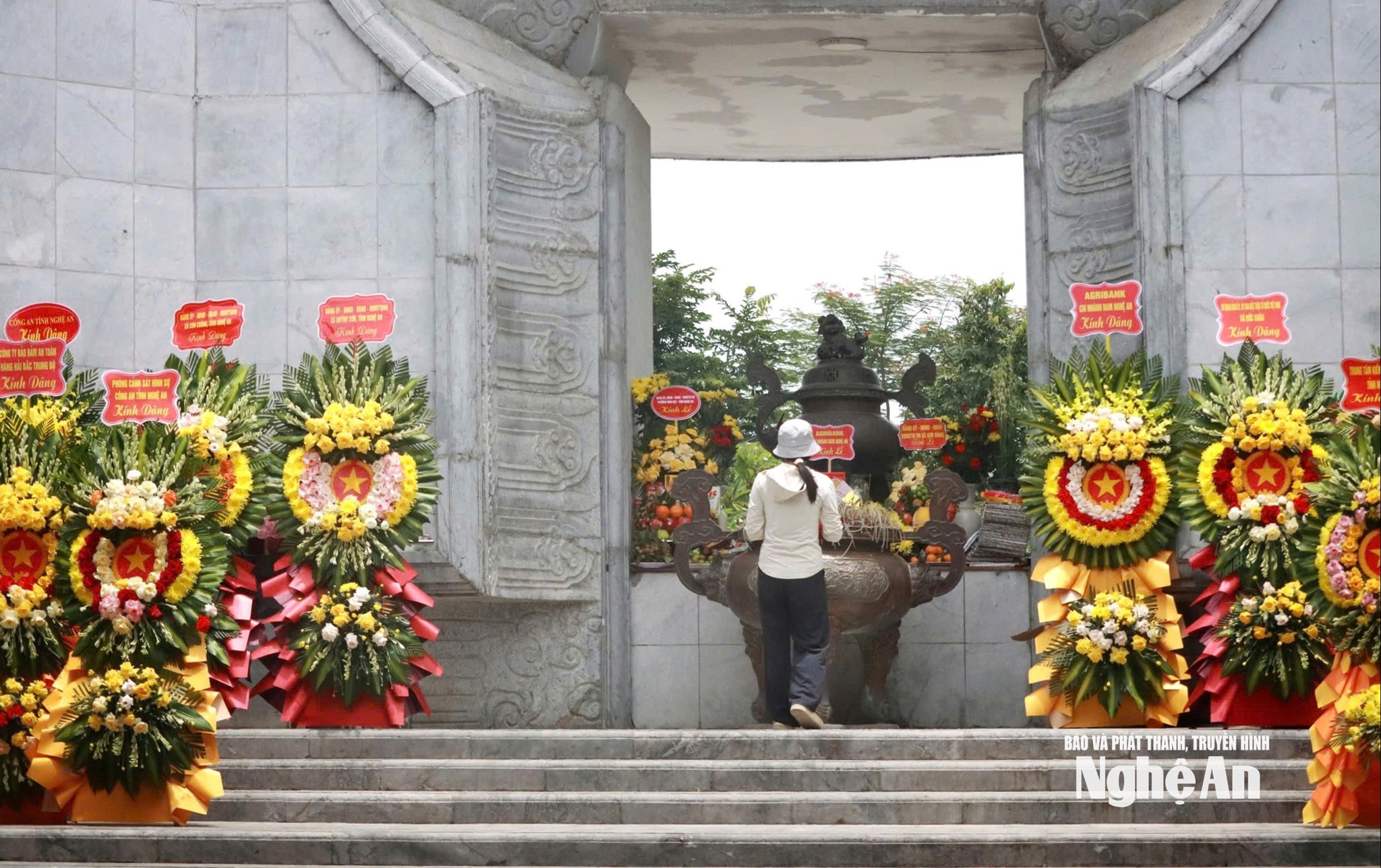 nghĩa trang quốc tế Việt Lào Ảnh Diệp Thanh17