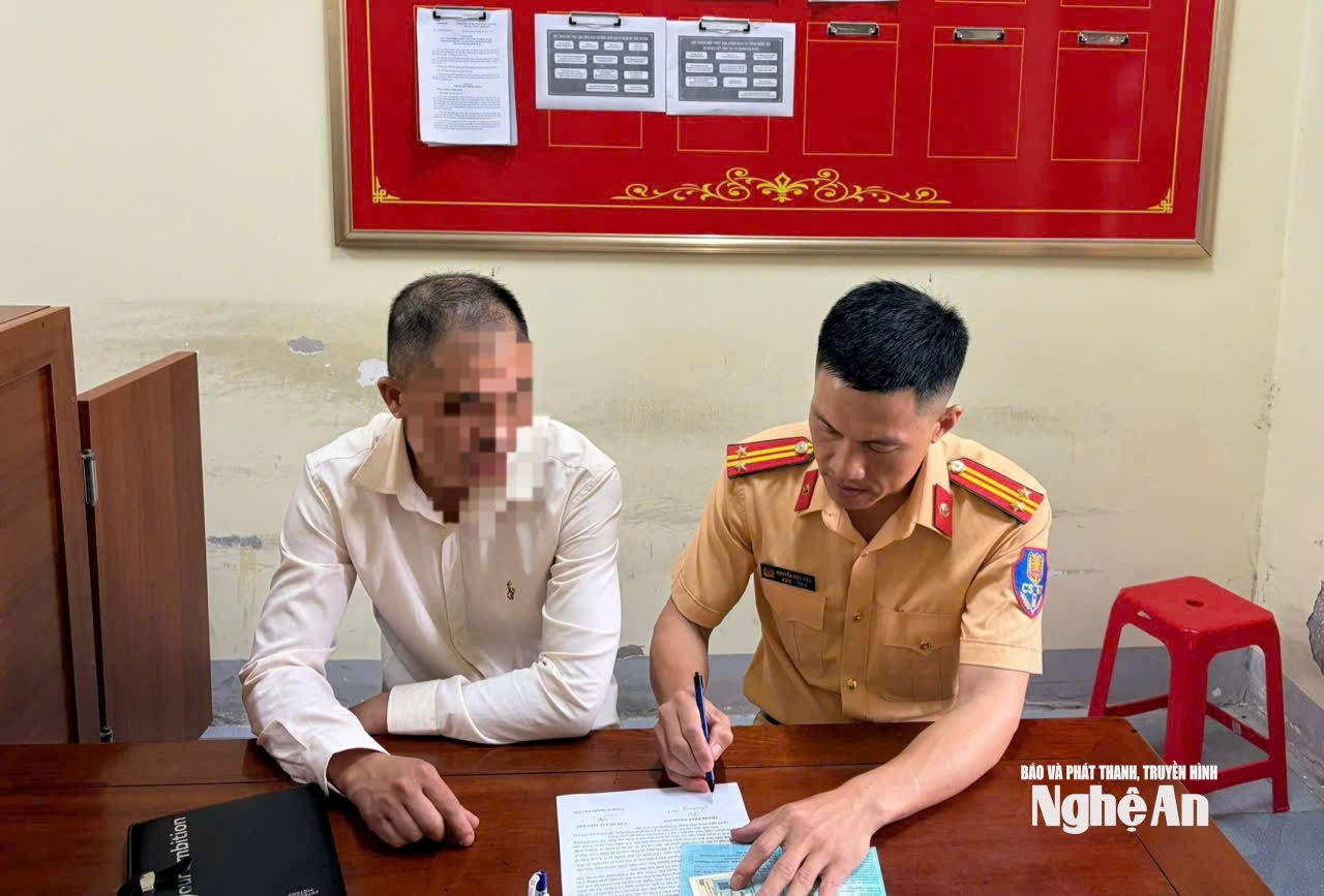2.ảnh pv