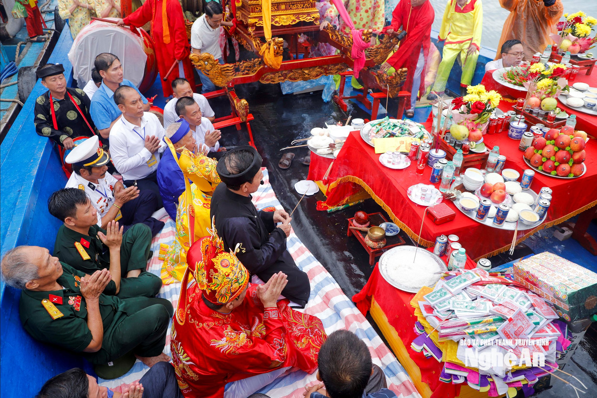 den yen luong (10)