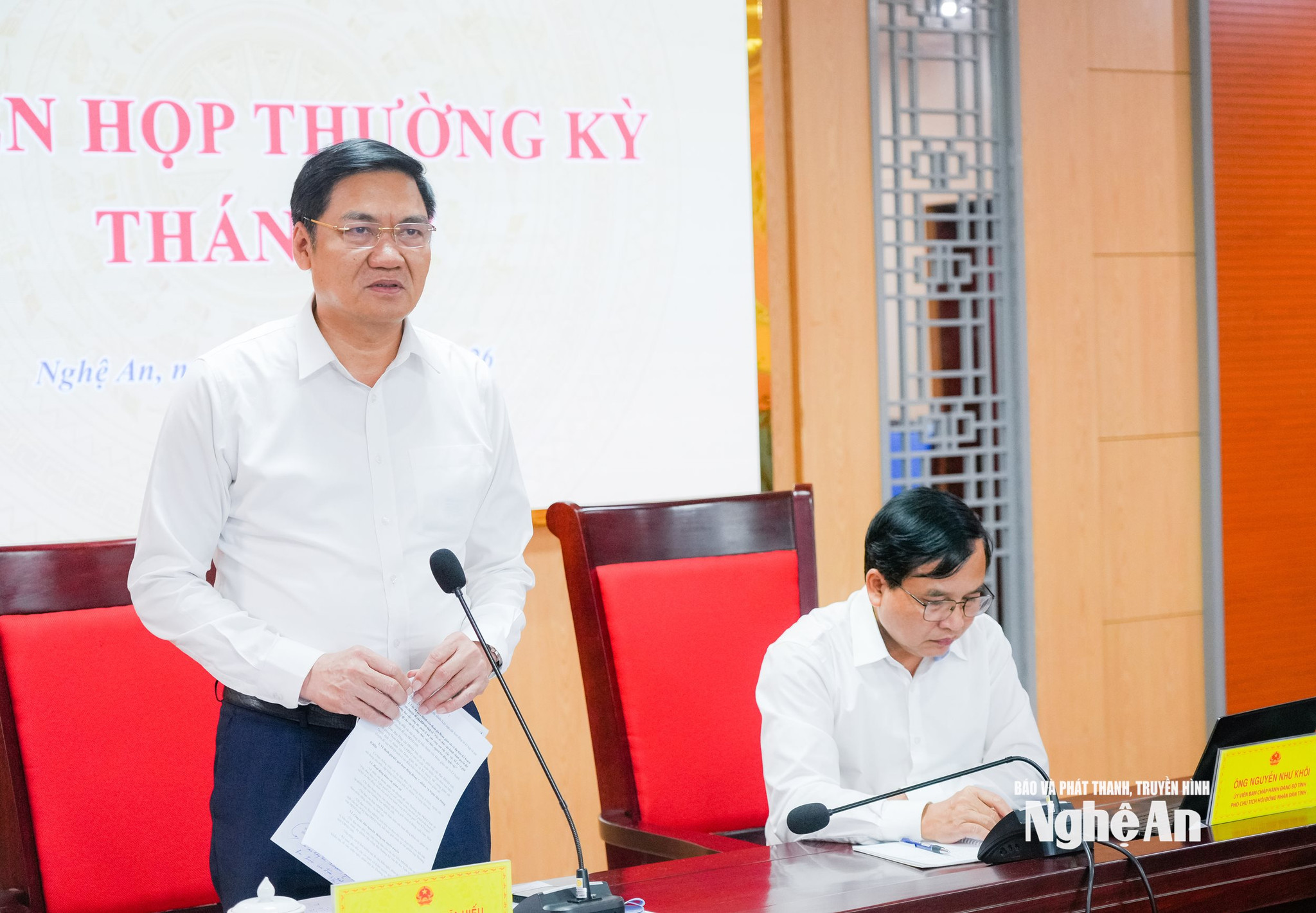  Đồng chí Hoàng Nghĩa Hiếu - Phó Bí thư Thường trực Tỉnh ủy, Chủ tịch H ĐND tỉnh phát biểu tại hội nghị. Ảnh: TL