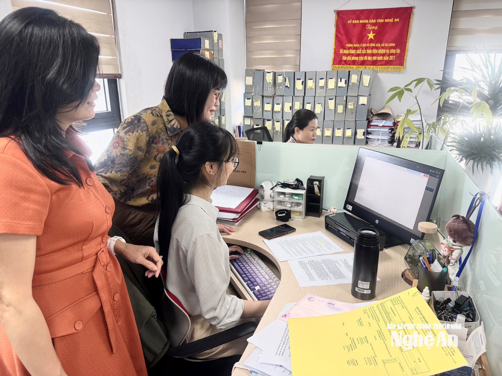  Phòng quản lý công sản