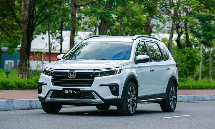 Thân xe Honda BR-V 2026 với các đường gân nổi khối