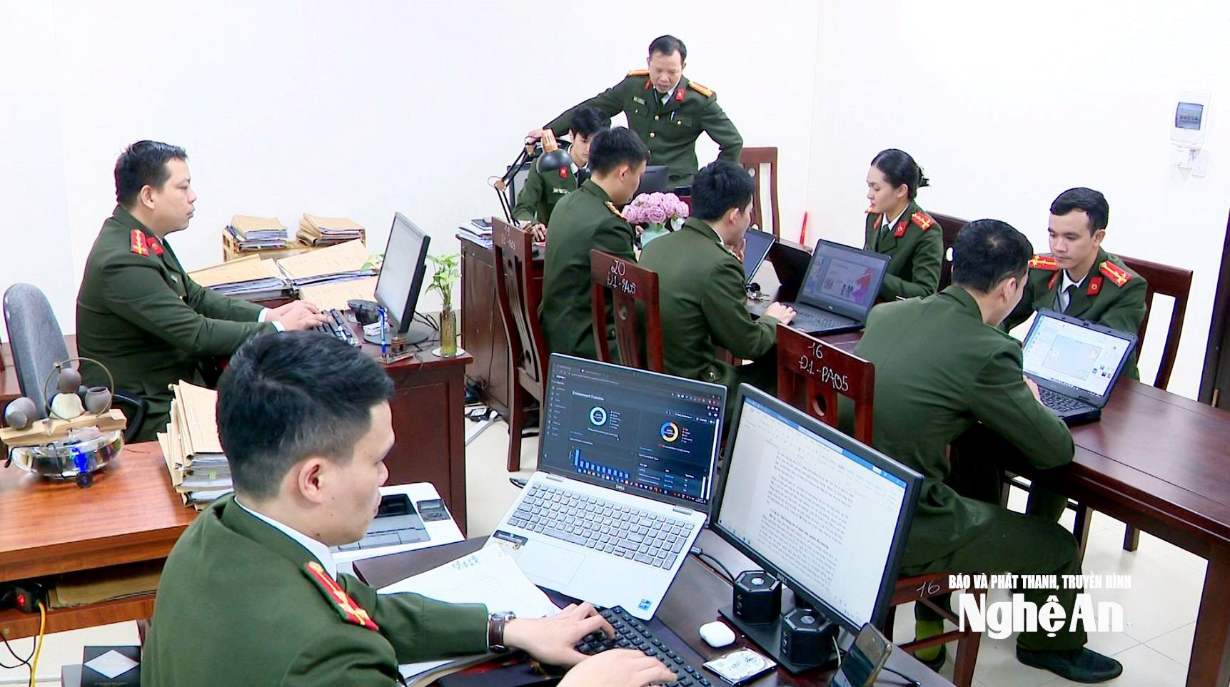 bna_de-dau-tranh-co-hieu-qua-voi-toi-pham-cong-nghe-cao-cong-an-nghe-an-da-trien-khai-nhieu-giai-phap-cu-the-sang-tao.-anh-ho-hung.jpg