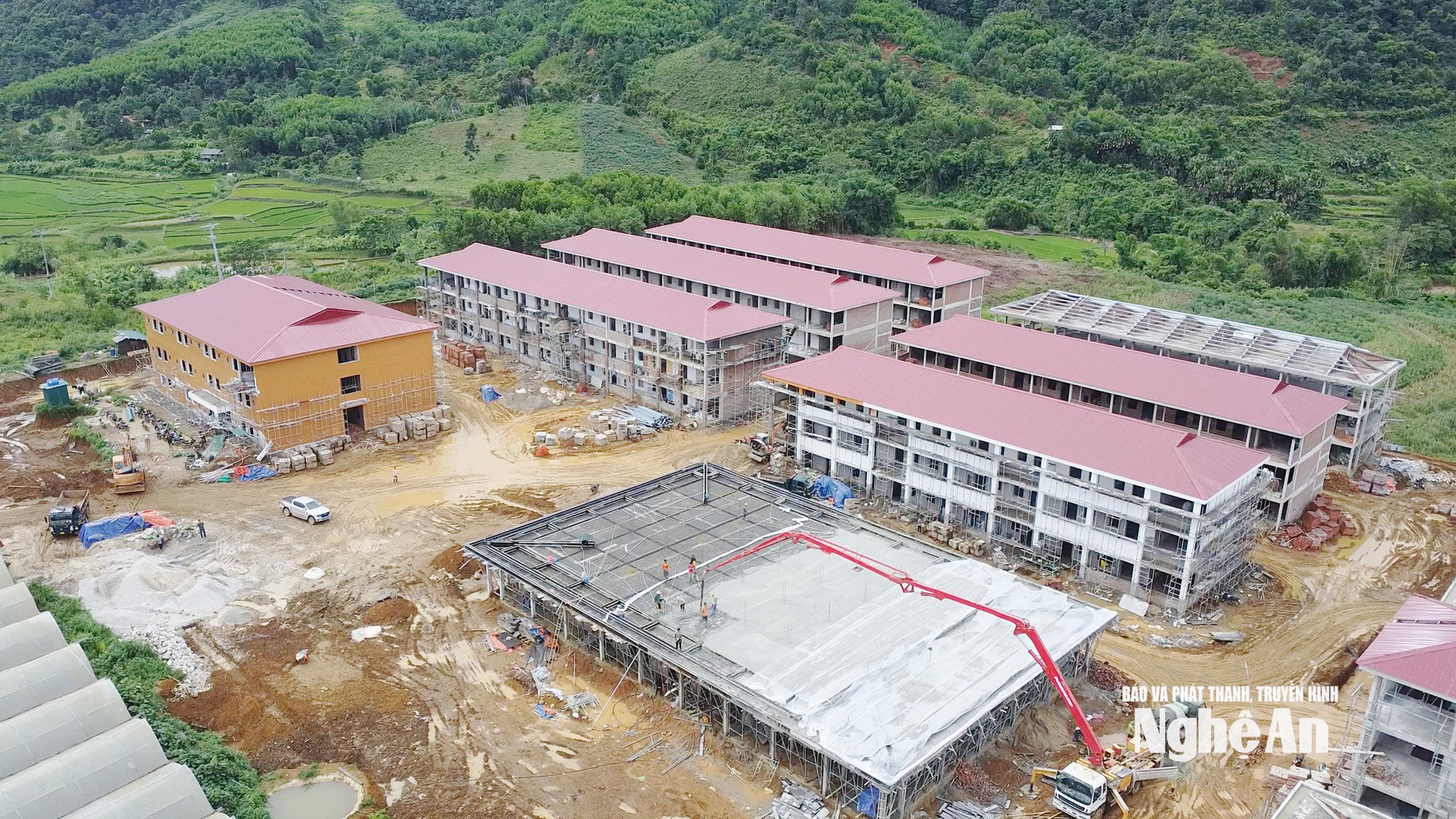 Dự &aacute;n Trường Phổ th&ocirc;ng nội tr&uacute; li&ecirc;n cấp tiểu học v&agrave; trung học cơ sở Tri Lễ. Ảnh: Ngọc Dũng