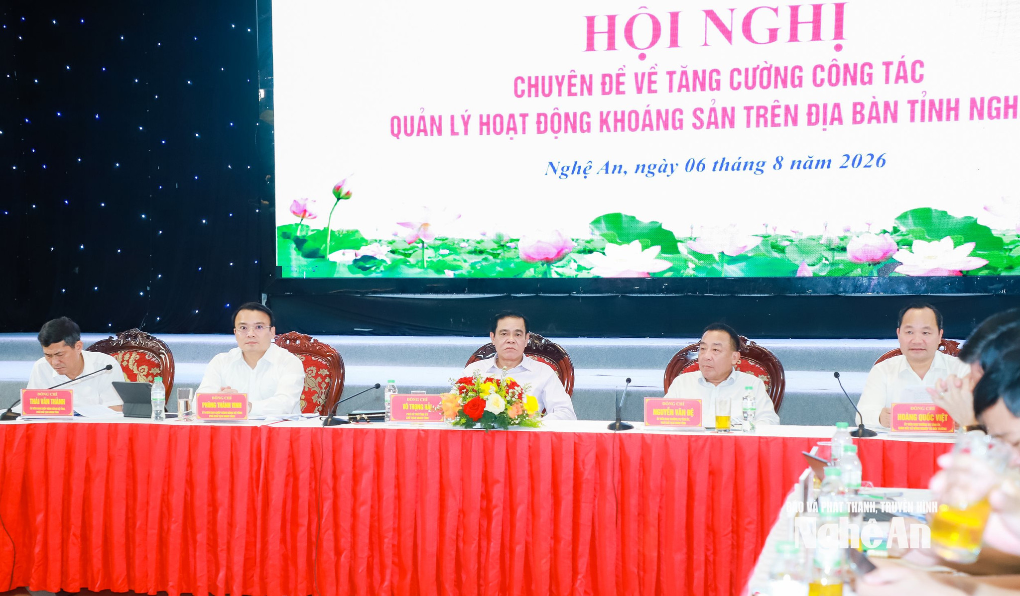 C&aacute;c đồng ch&iacute; chủ tr&igrave; hội nghị. Ảnh: Th&agrave;nh Duy