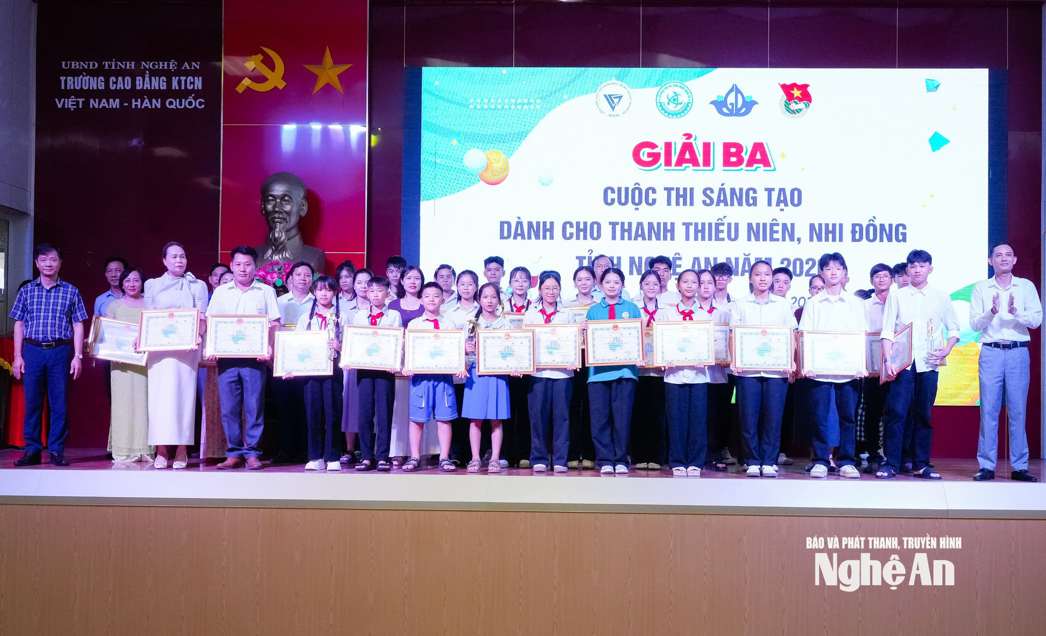 giải ba